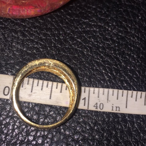 Vintage Avon ring - Picture 8 of 8